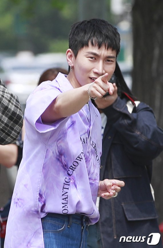 '오빠 오늘 좀 꾸몄어요' © News1