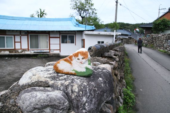 활기찬 여름, 숨어 있는 관광지 찾아 떠나자