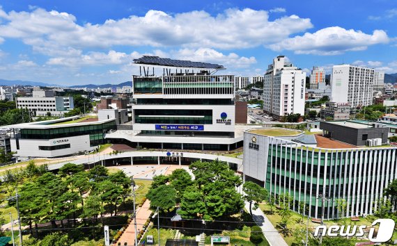 광주서구청 청사 전경(광주서구청 제공) /© News1 DB