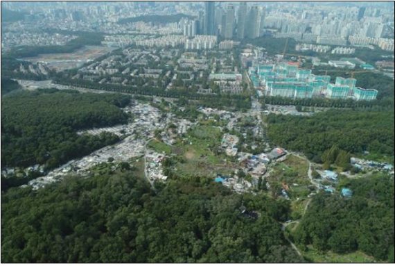 강남 마지막 판자촌인 구룡마을 전경. 서울시는 해당 부지에 4000가구의 공공임대 단지 건립을 추진한다.