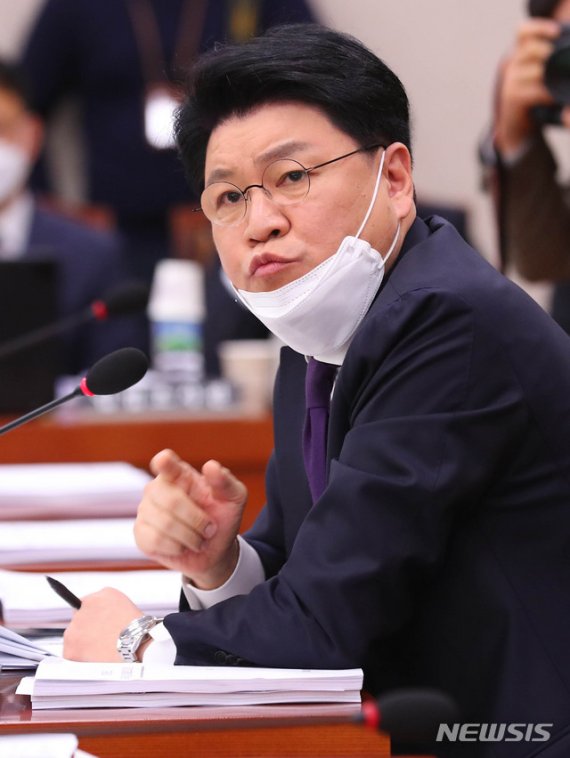 장제원 "대선후보 검증해야"…원희룡의 '기본소득' 듣는다