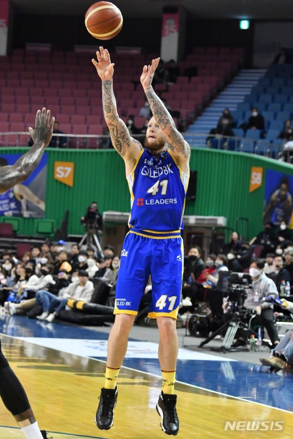 [서울=뉴시스] 프로농구 서울 삼성의 닉 미네라스. (사진 = KBL 제공)