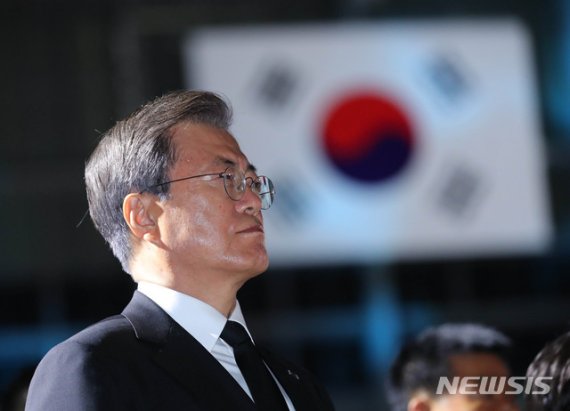 文, 대북 평화 메시지 "사이좋은 이웃 되자"