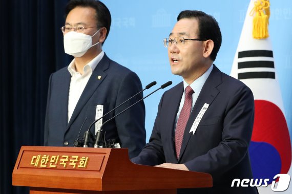 주호영, '윤석열 비난' 여당에 폭격 깡패 같은 짓