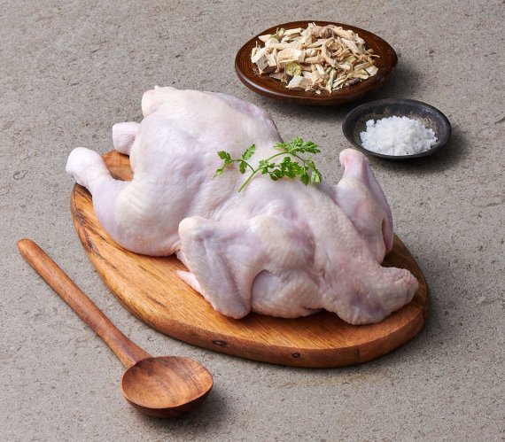 롯데마트, 초복 맞이 동물복지인증 닭고기 판매