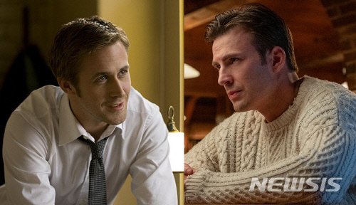 [서울=뉴시스]배우 라이언 고슬링(왼쪽)과 크리스 에반스(사진=영화 스틸)2020.07.19 photo@newsis.com