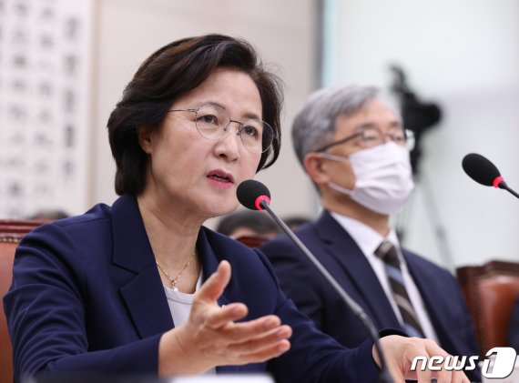 법무부장관 검찰총장 지휘권 삭제법안에 추미애 반응