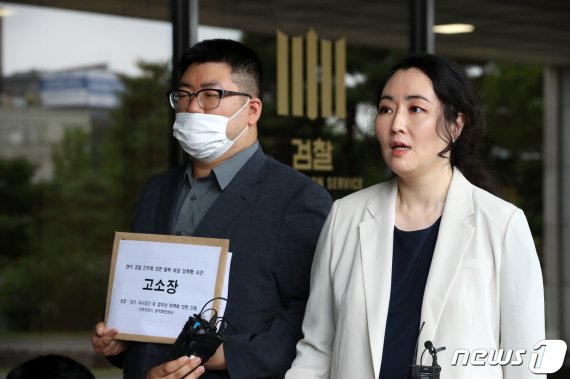 경찰이 1년 7개월간 탈북女 성폭행, 고소했더니..