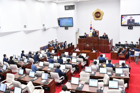 제주도의회, 산업위기 대응 특별지역 지정 결의안 채택