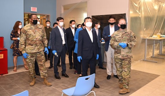 이용철 부지사 ‘캠프 험프리스’ 코로나19 방역논의