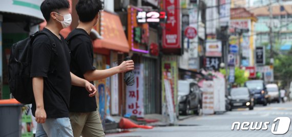 서울 서대문구 신촌 연세로가 한산한 모습을 보이고 있다. 뉴스1 제공