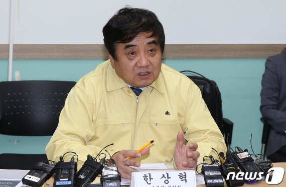 한상혁 방송통신위원회 위원장이 3일 새로운 임기 시작 첫 행보로 KBS 재난방송센터를 방문했다. (방송통신위원회 제공) 2020.3.5/뉴스1 /사진=뉴스1