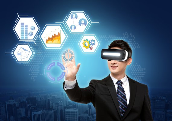 비대면 산업 이끌 VR·AR의 현주소는?