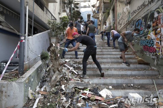 美 국방 "레바논 폭발은 사고"…미국인 최소 1명 사망