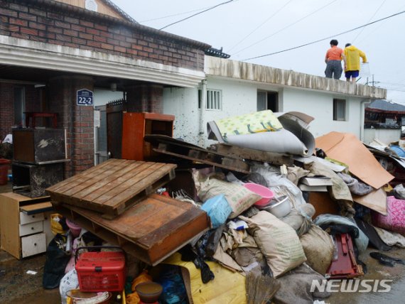 열흘째 폭우에 이재민 7천명 육박…시설 피해 1만8천건(종합)