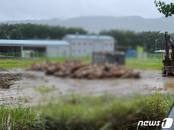 ‘섬진강 둑 붕괴’ 만신창이 된 남원 1,000억대 재산피해...역대급 수해