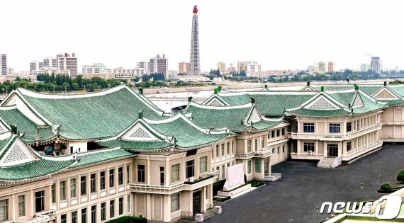 코로나 장기화 속…평양 '옥류관' 1호점 생긴다