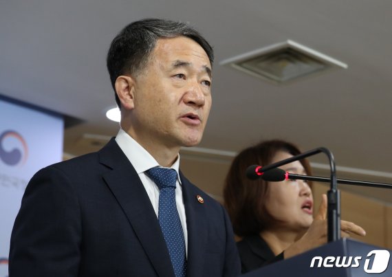 다가오는 의협 집단휴진…박능후 복지부 장관 13일 담화문 발표