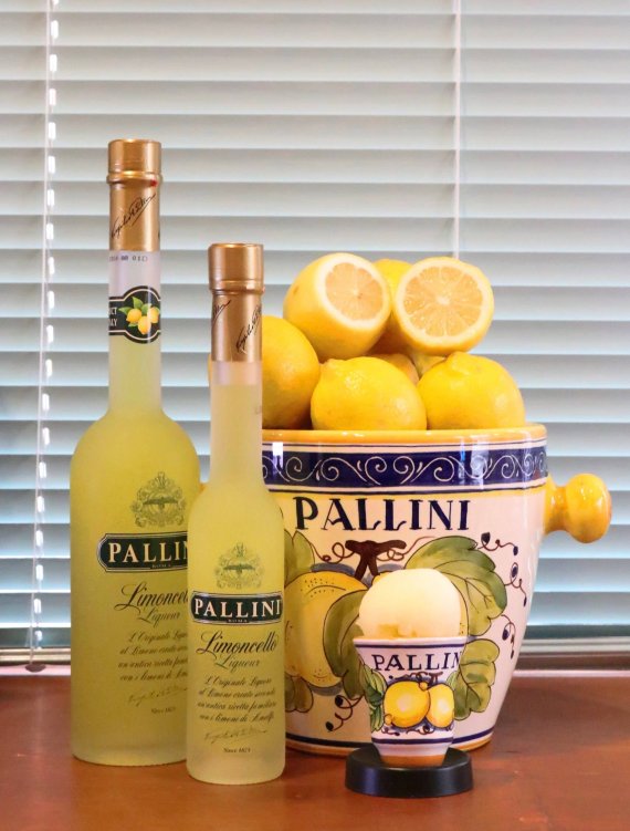 '팔리니 리몬첼로'와 이를 이용한 젤라또(사진=롯데칠성음료)