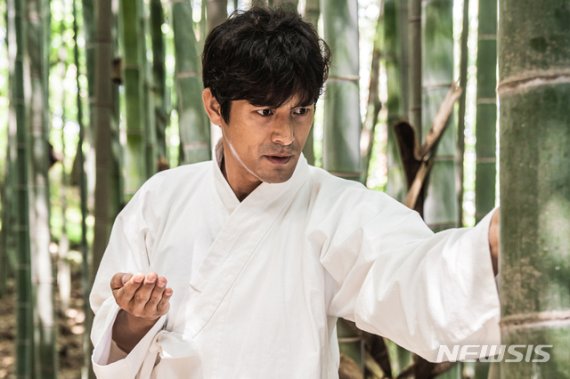 [서울=뉴시스]영화 '태백권' 스틸. (사진=㈜그노스 제공) 2020.08.18. photo@newsis.com