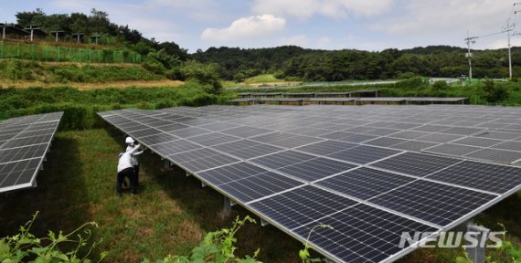 광주시에 있는 한 태양광 발전시설 모습. /사진=뉴시스