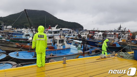 ‘긴장한 전북’…역대급 강풍 동반 태풍 북상에 ‘초비상’