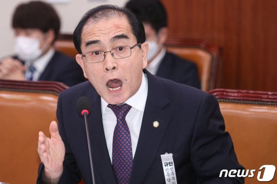 북한, 태영호 의원에 맹폭 "돈, 향락에 환장해.."