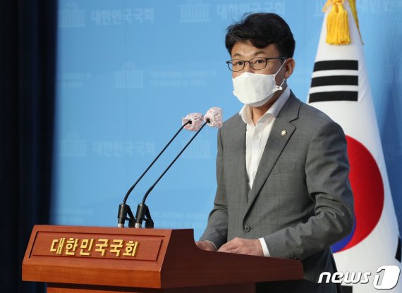 진성준 더불어민주당 의원. © News1 박세연 기자