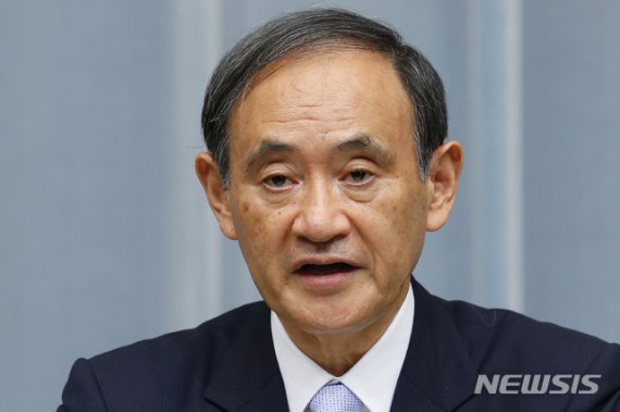 스가 요시히데 관방장관.뉴시스