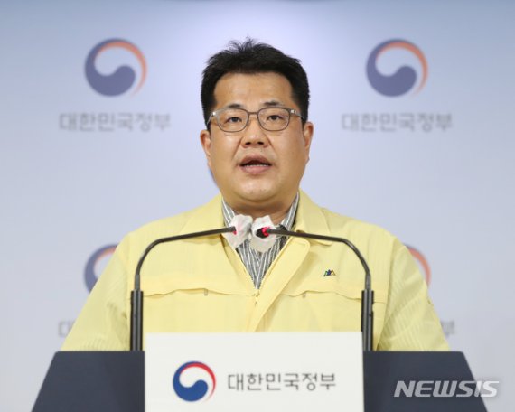 정부, 29일 전국 거리두기 2단계 상향 여부 결정