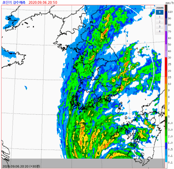 레이더 영상을 통해 본 제10호 태풍 '하이선'의 모습. 기상청 제공.