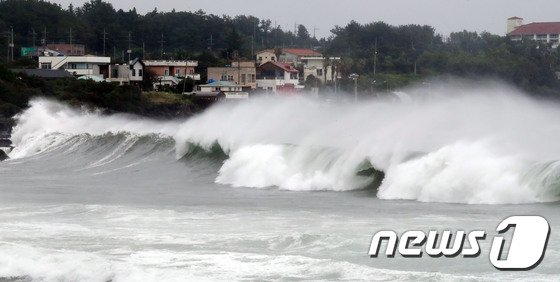 제주도 태풍경보 격상…‘하이선’ 7일 오전 9시 부산 최근접