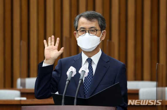 이흥구 대법관 "약자 권리 보장 나설 것"