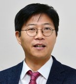 [윤중로] 개혁 발목잡는 정치인 장관들