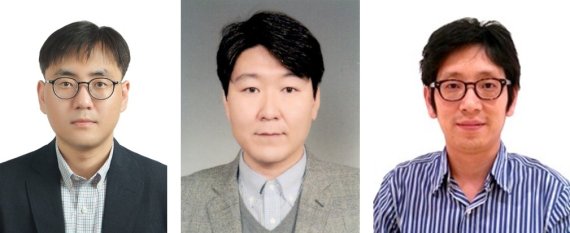 대구경북과학기술원 이종원(왼쪽) 교수, 경희대학교 박민식(가운데) 교수, 호주 울런공대학교 김정호 교수