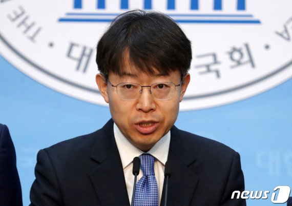최기상 더불어민주당 의원. 2020.3.24/뉴스1 © News1 박세연 기자
