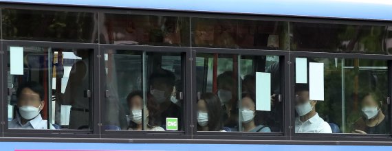 4명 중 1명 '깜깜이 환자'… "대중교통 동선 공개해야"