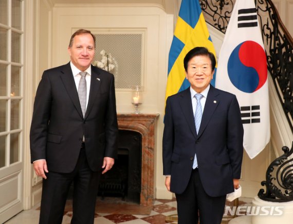 朴의장, 스웨덴 총리 만나 "한반도 평화 정착과 비핵화 노력"