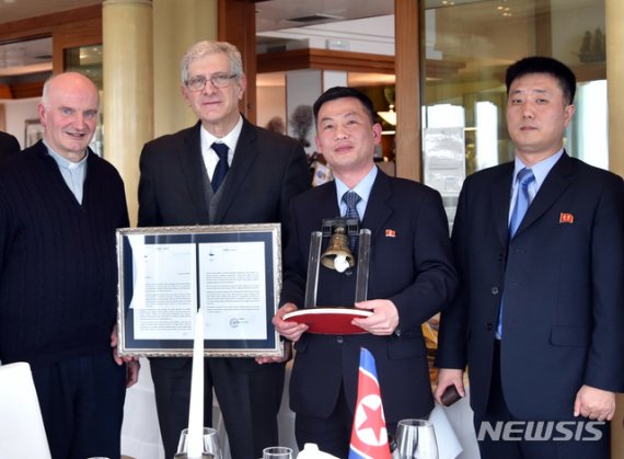 【서울=AP/뉴시스】국가정보원은 3일 조성길 이탈리아주재 북한 대사대리의 망명설과 관련해 /사진=뉴시스