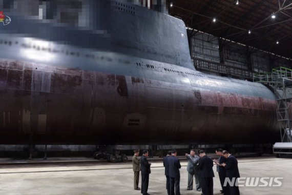 서욱 "北 신형 잠수함 진화 중"…SLBM 6발 탑재 가능성
