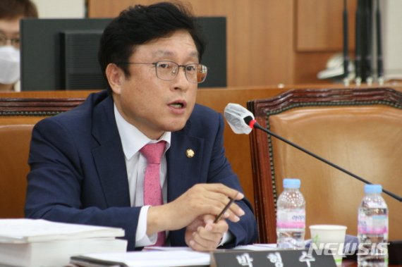 "빗썸 803억 과세, 법적 근거 없다" 박형수 의원
