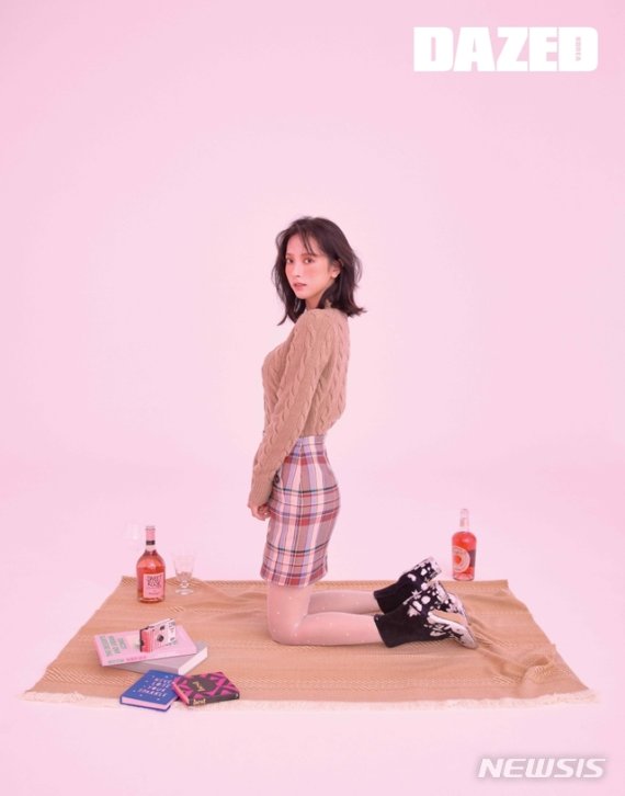 [서울=뉴시스] 그룹 우주소녀 보나. (사진 = 데이즈드 제공) photo@newsis.com