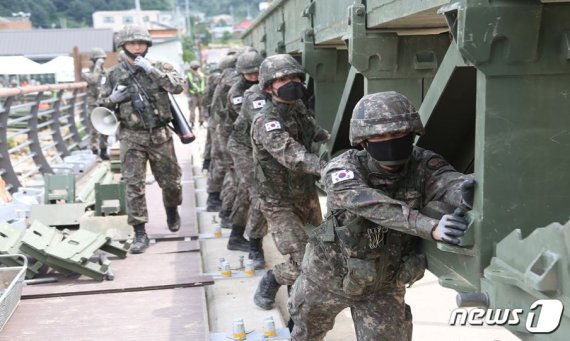 “동부전선 이상무”…3군단 창설 70주년 - 파이낸셜뉴스