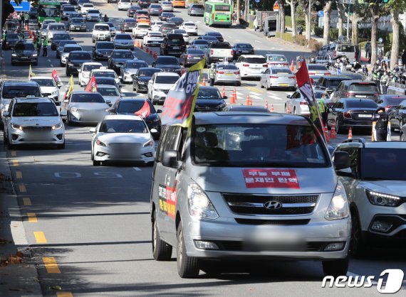 [사진] 추미애 장관 사퇴 촉구 '차량 시위'