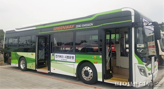 중궈중처(CRRC)의 전기버스 모델 'GreenWay'