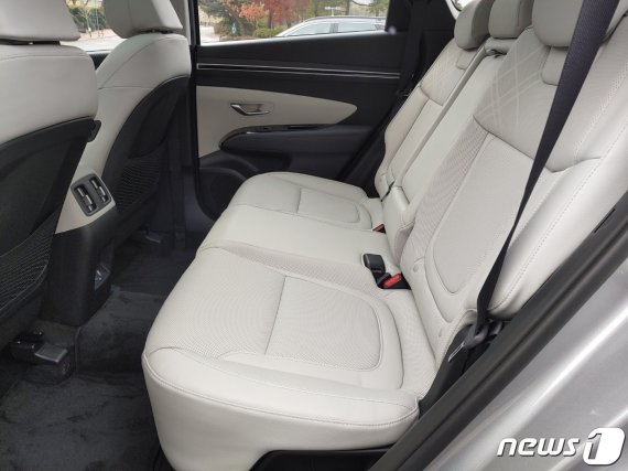 '올 뉴 투싼' 2열 모습.© 뉴스1