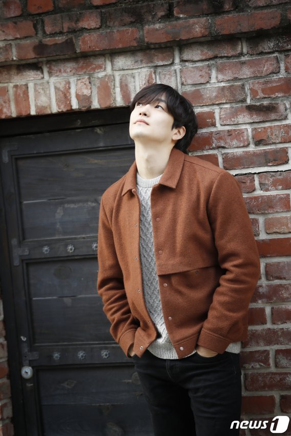 서울 종로구 삼청동 카페. '아름다운 남자, 시벨롬(si bel homme)' 안태웅 인터뷰 /뉴스1 © News1