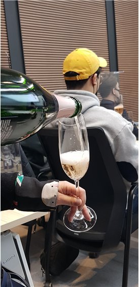 샴페인 앙리오 브뤼 로제 N/V(Champagne Herniot Brut Rose N/V)