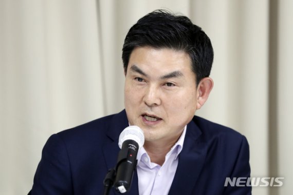 김태호 “집권하려면 내각제·중대선거구제 전제돼야"..개헌 제안