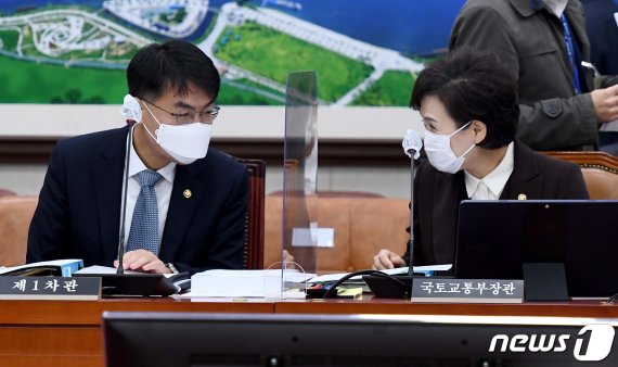 국토부 차관 "전세값 상승은 저금리와 전세 수요 증가 때문"